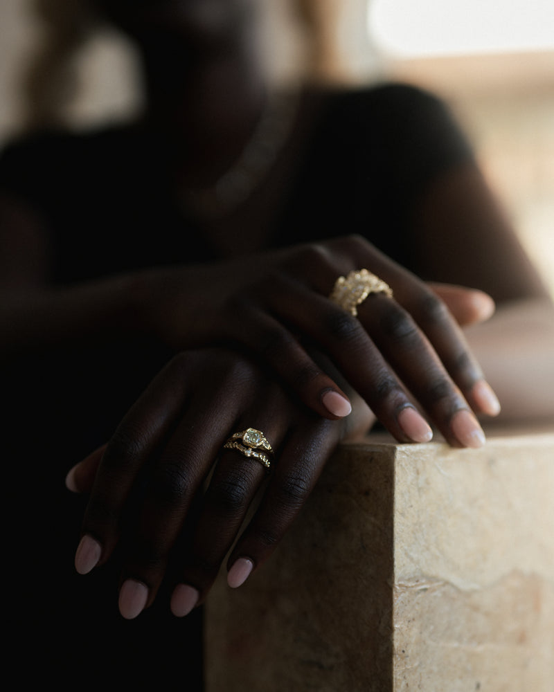 Armach Diamond V Shape Scatter Ring