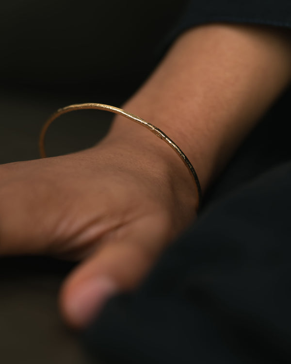 I Gold Bangle