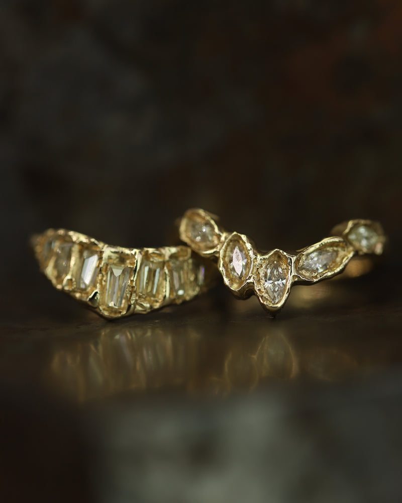 X Marquise Five Diamond V Shape Scatter Ring