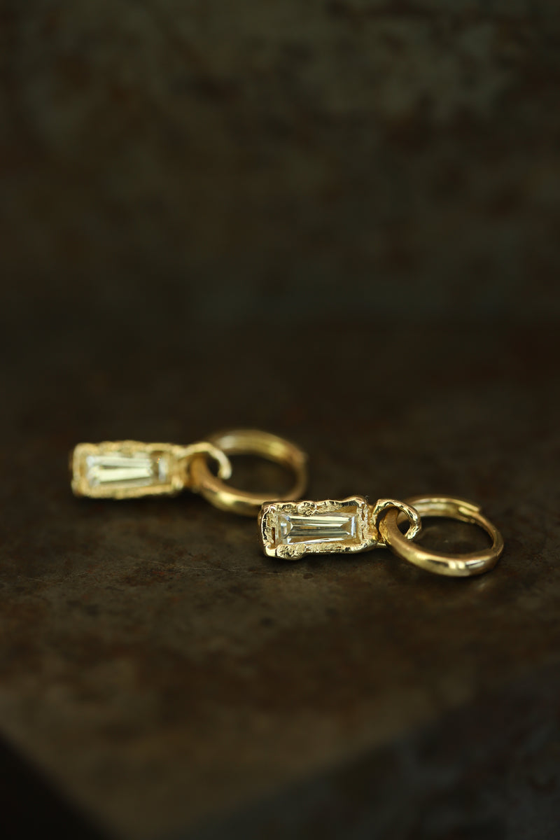 Armach 1ct Lemon Baguette Diamond Drops | LI 10mm Textured Clicker Hoop Earrings