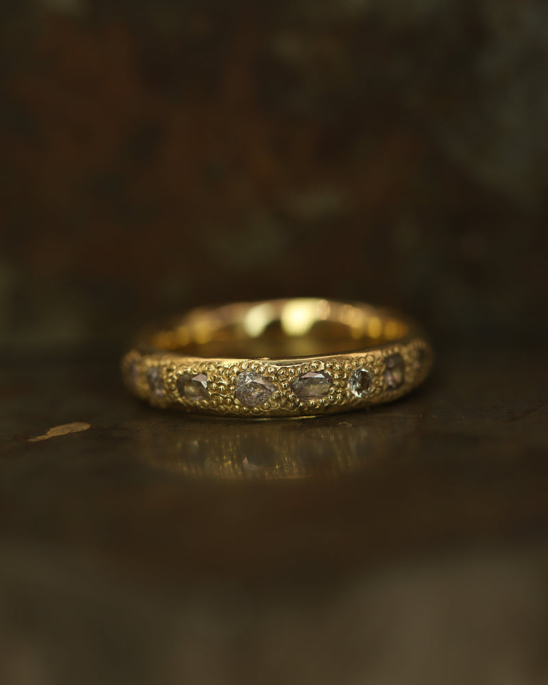 LI 4mm Lilac Diamond Scatter Ring
