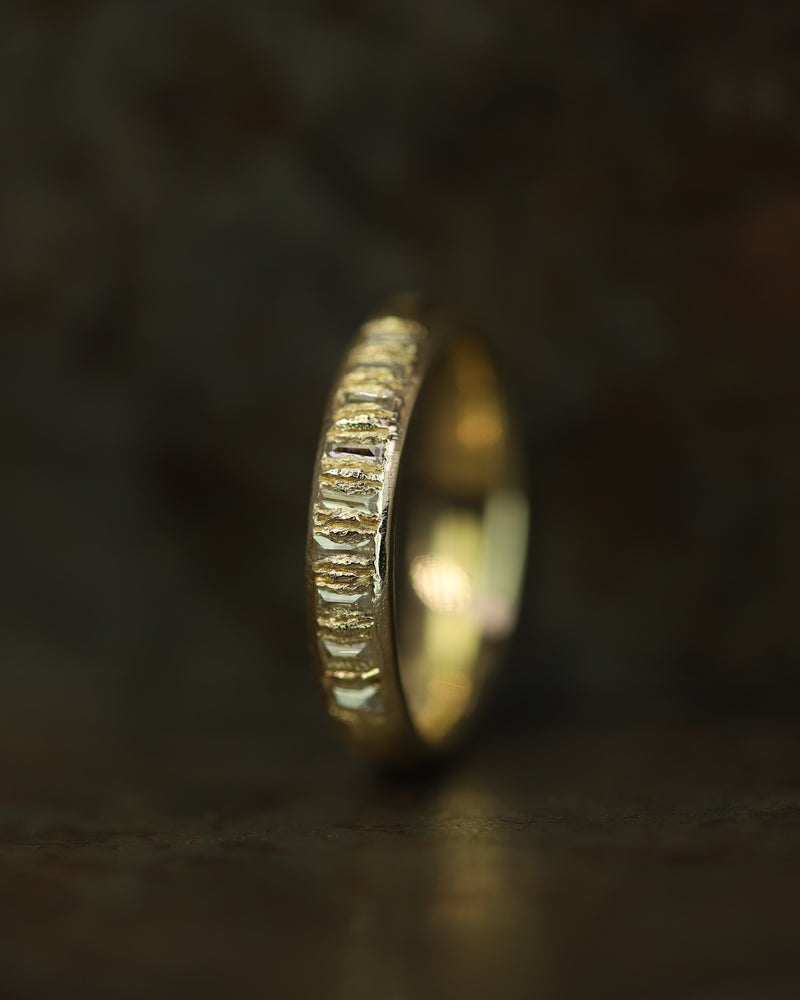 LX 4mm Icy White Baguette Diamond Scatter Ring