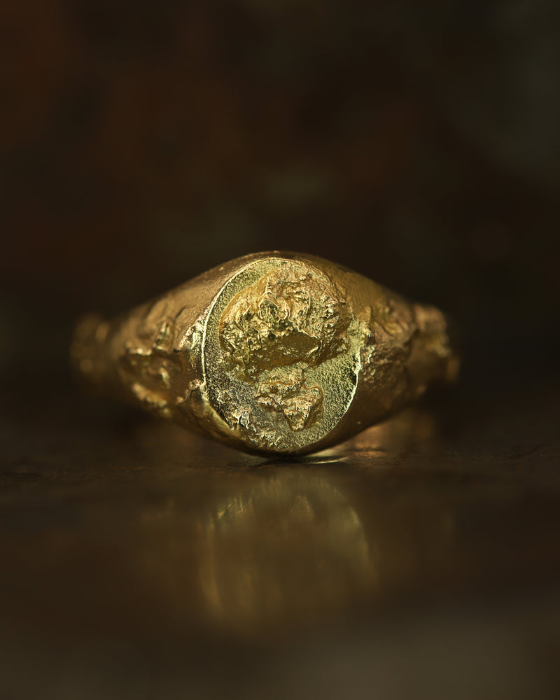 Medium Signet Ring