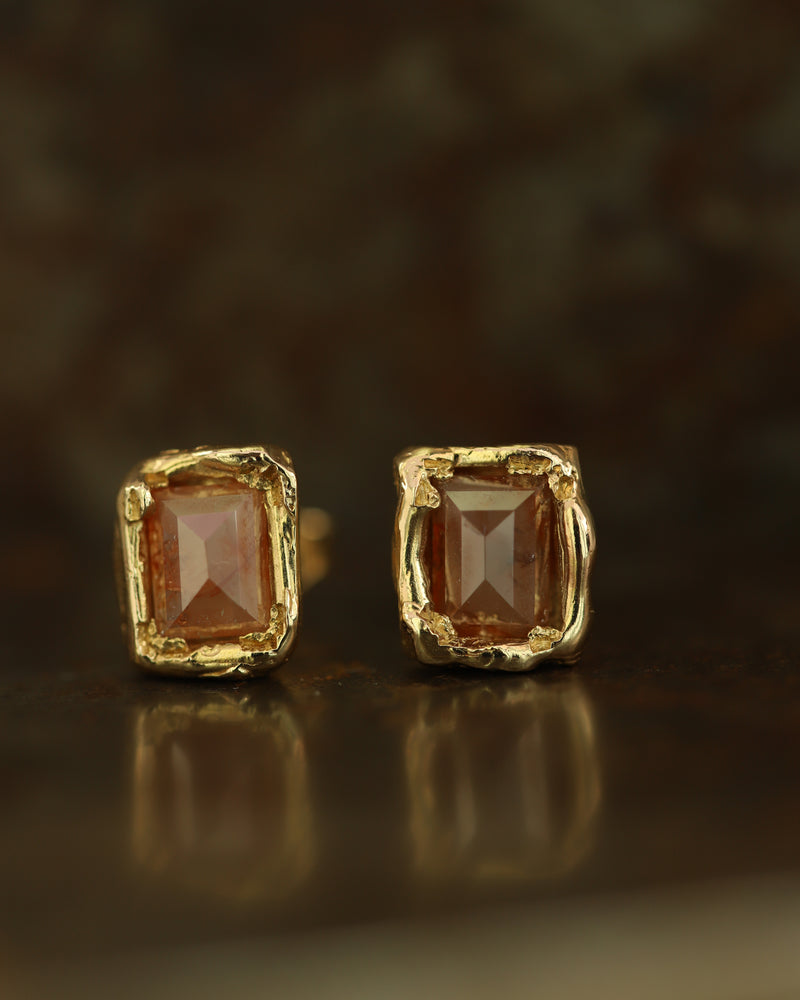 X 2.2ct Wine Red Organic Diamond Stud Earrings