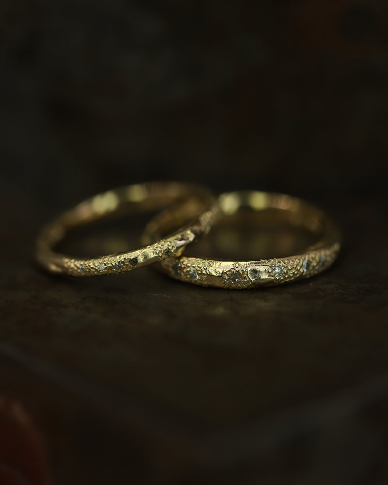 X 2mm White Diamond Scatter Ring