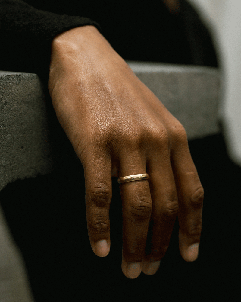 XIX 4mm Gold Erosive Court Shape Wedding Band
