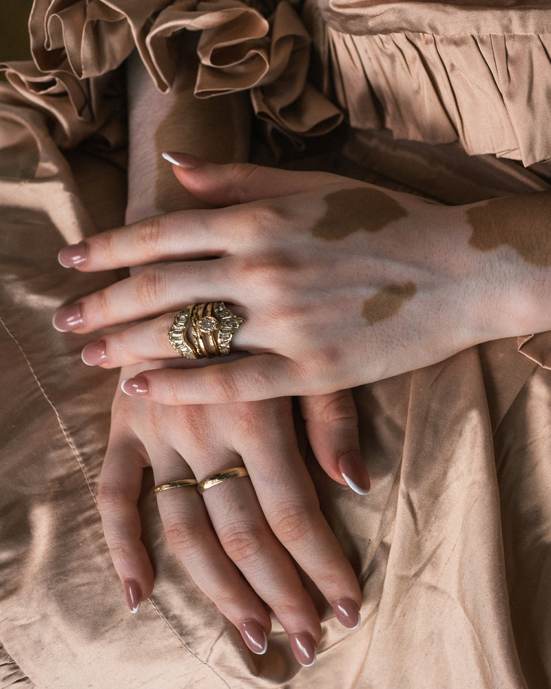 X White Baguette Diamond Scatter Point V Shape Ring